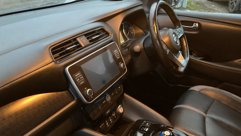 Nissan LEAF 110kW Tekna 40kWh 5dr Auto Electric Hatchback